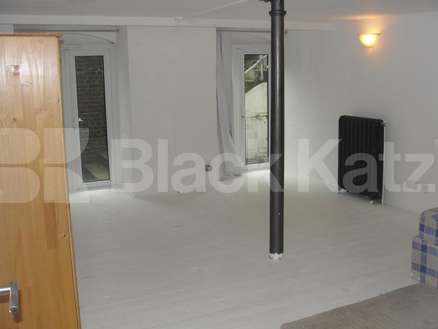 			LET, 2 Bedroom, 1 bath, 1 reception Flat			 Gervase Street, Elephant and Castle